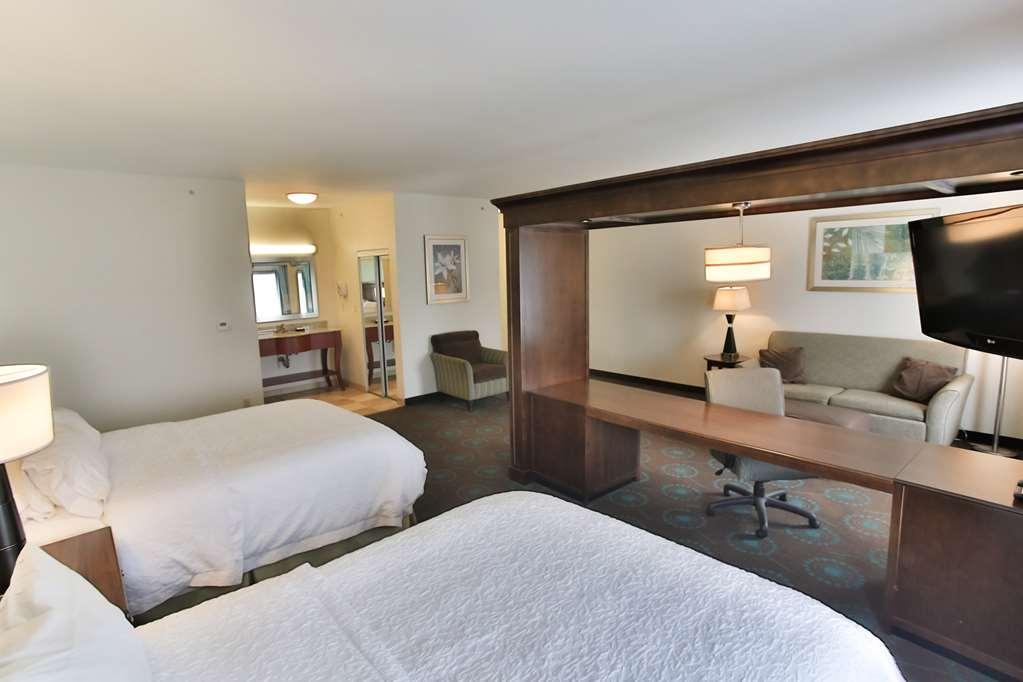 Hampton Inn & Suites Middlebury Room photo
